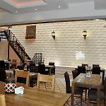 Hotel Ayna 4*