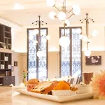 Ayna Hotel