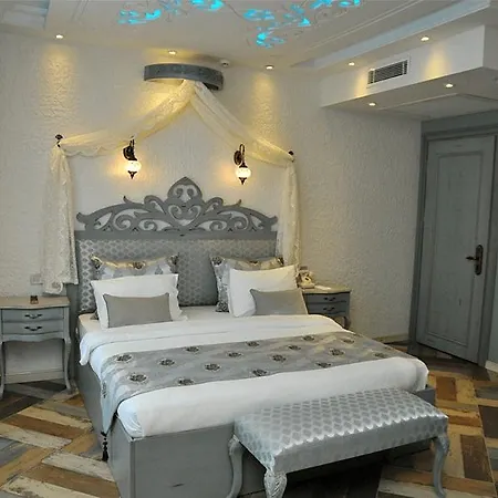 Ayna Hotel 4*