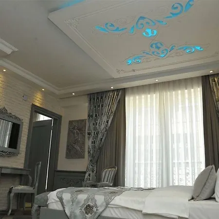Ayna Hotell