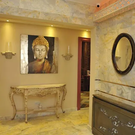 Hotell Ayna 4*