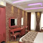 فندق Ayna