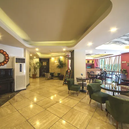 Ayna Ξενοδοχείο 4*