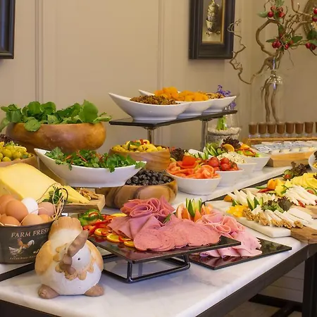 Ayna Ξενοδοχείο 4*