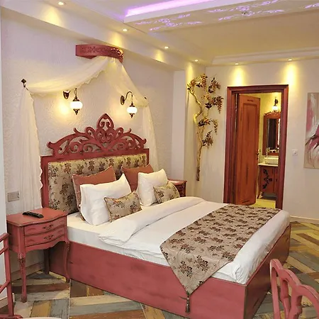 Ayna Κωνσταντινούπολη